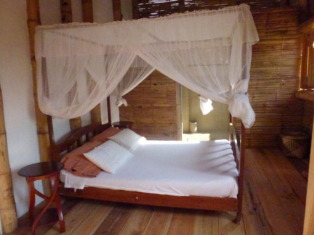 Hostal Monte Libano Puerto López Oda fotoğraf