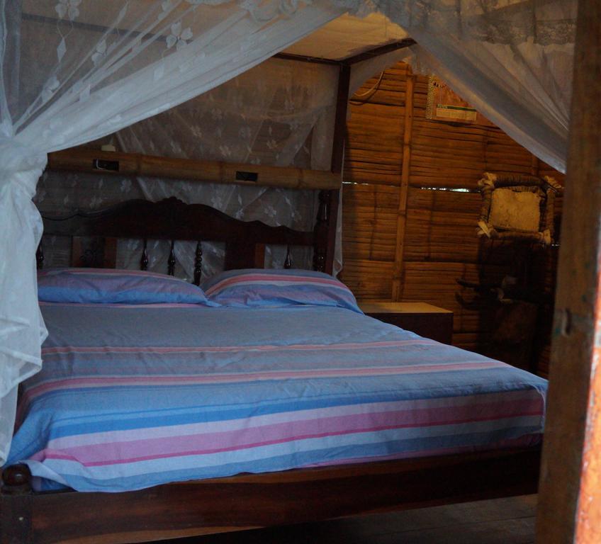 Hostal Monte Libano Puerto López Oda fotoğraf