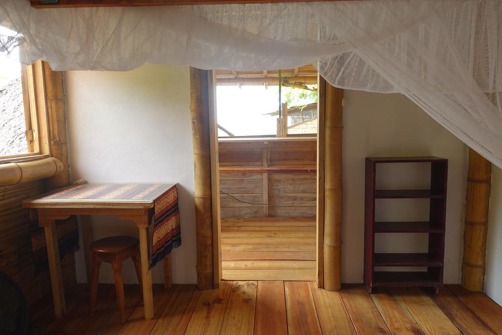 Hostal Monte Libano Puerto López Dış mekan fotoğraf