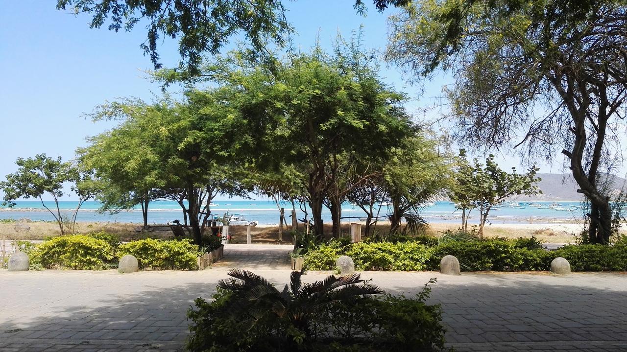 Hostal Monte Libano Puerto López Dış mekan fotoğraf